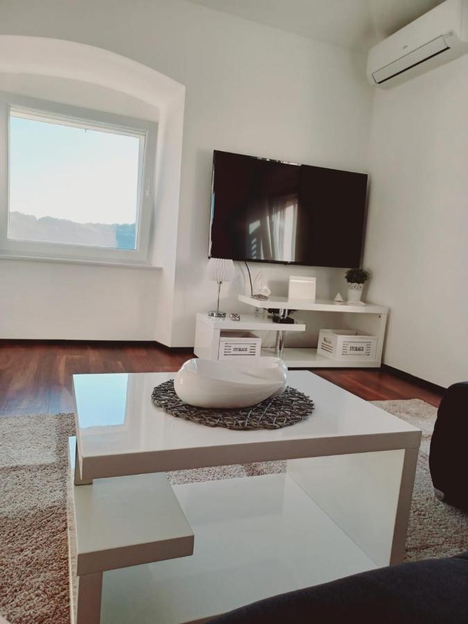 Niko 1 Apartman Mali Lošinj Kültér fotó