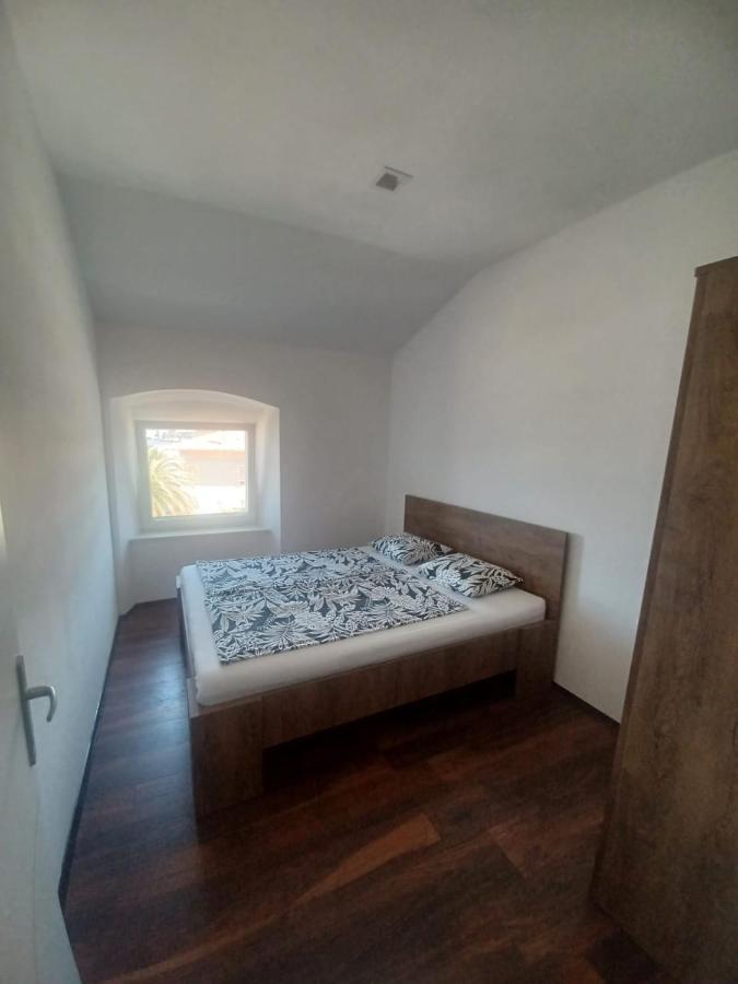 Niko 1 Apartman Mali Lošinj Kültér fotó